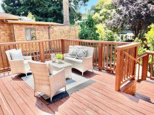 21moss-backyard4-deck