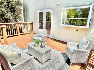 21moss-backyard5-deck