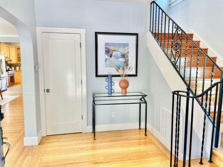 21moss-entrance1
