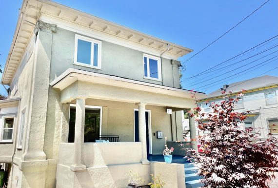 21 Moss Ave Oakland CA