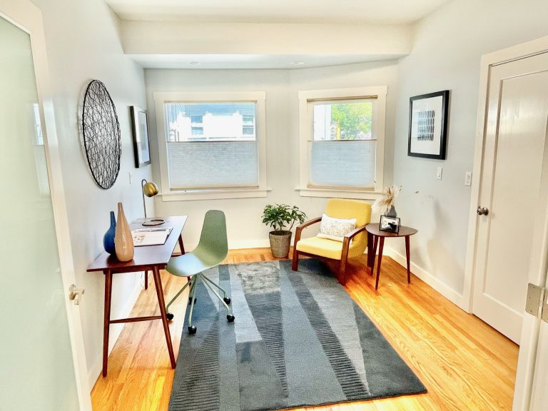 21moss-office1